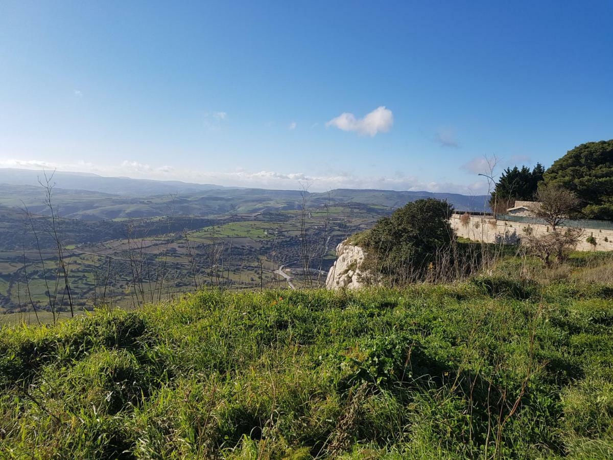 La Mansarda Iblea Villa Palazzolo Acreide Bagian luar foto